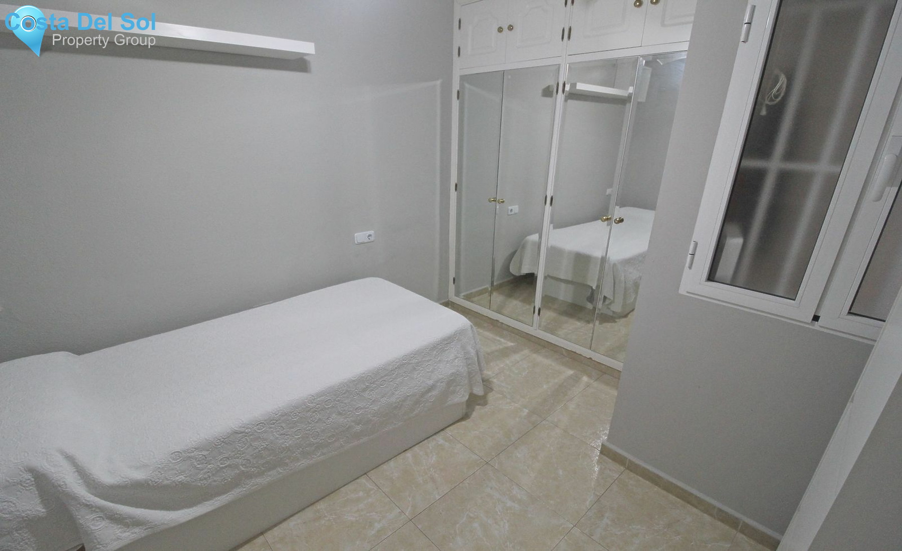 Middle Floor Apartment in Fuengirola-1193812