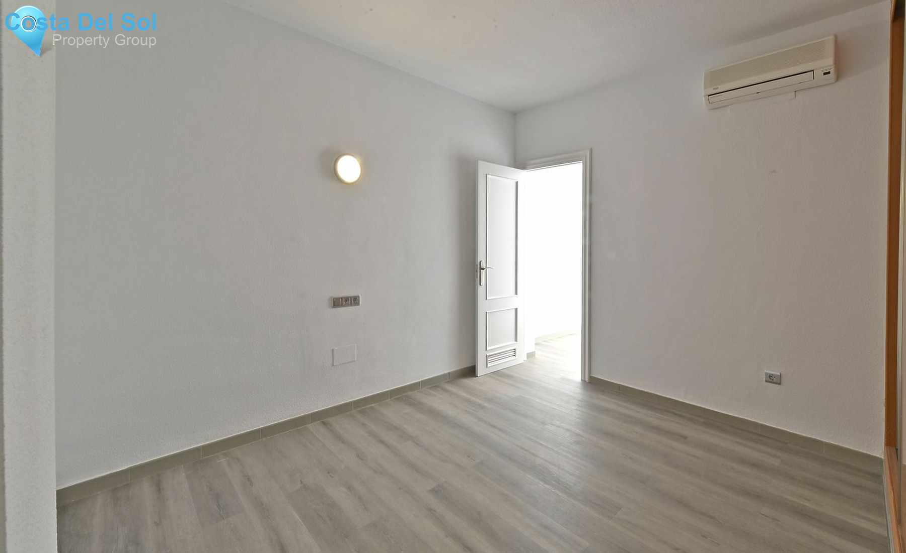Middle Floor Apartment in Fuengirola-1195236