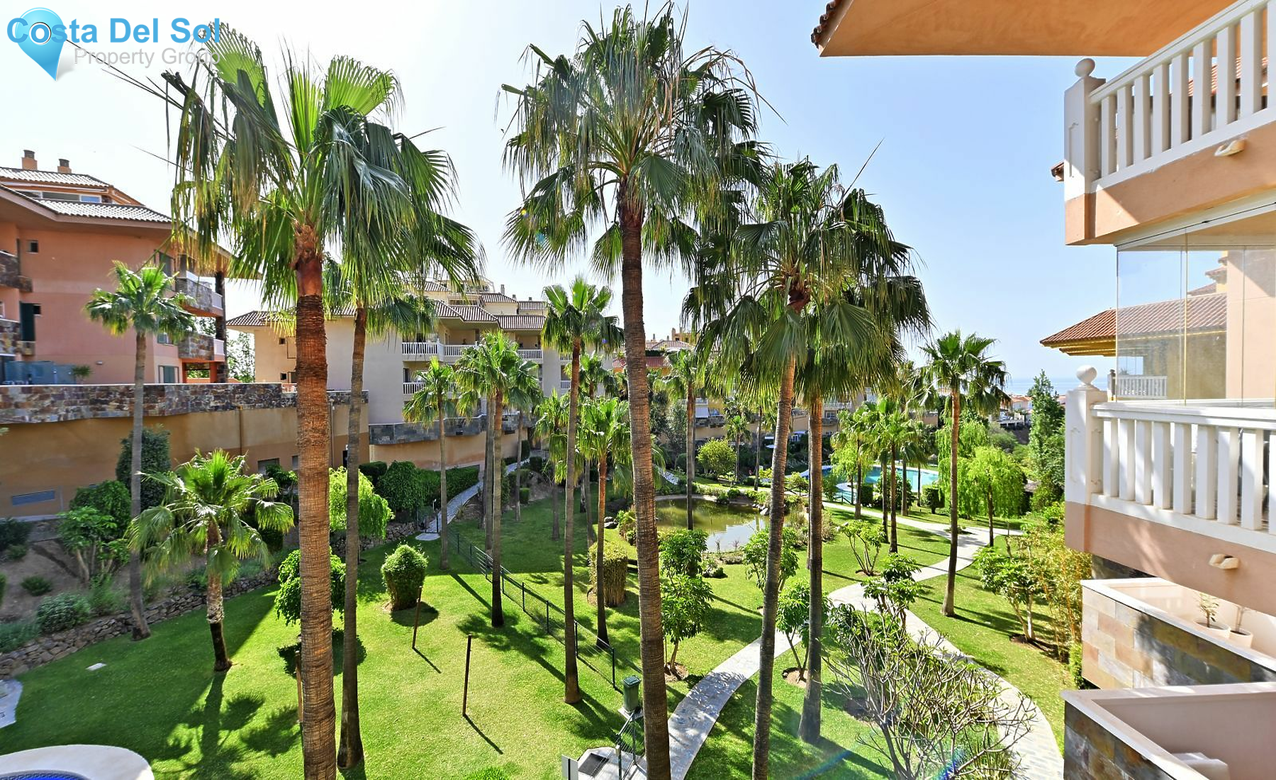 Middle Floor Apartment in Fuengirola-1195239