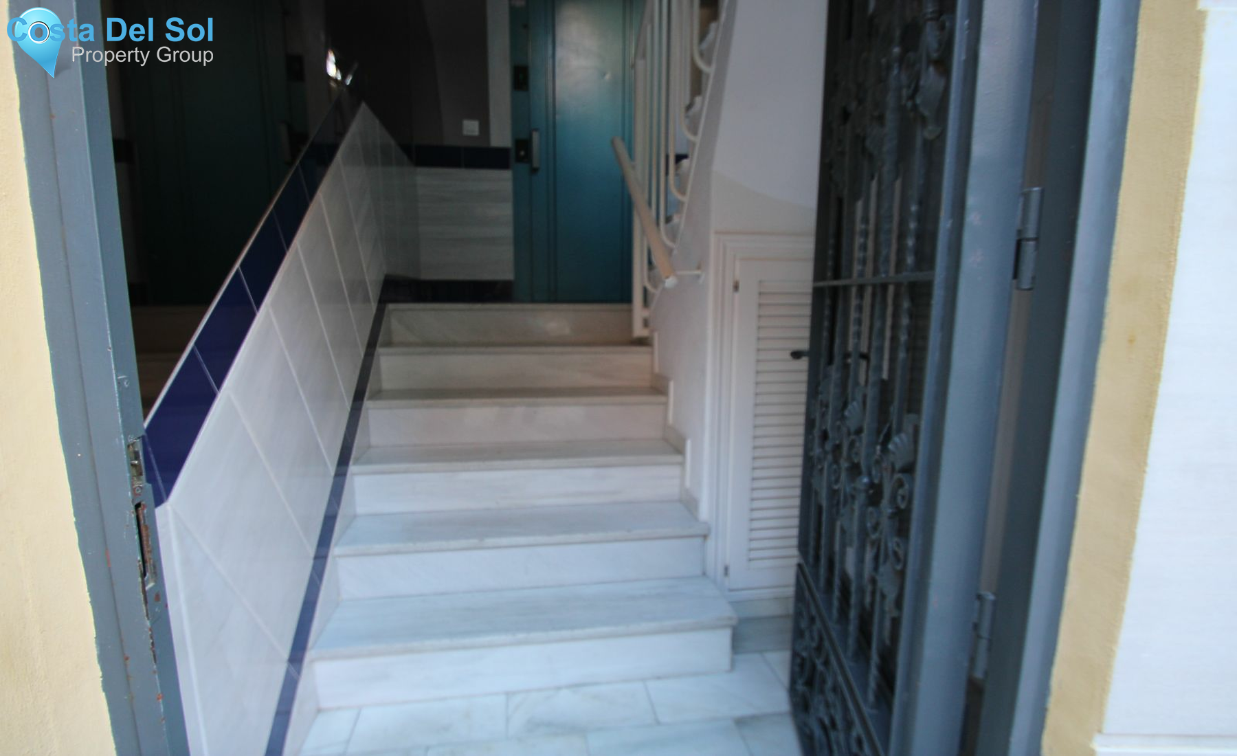 Middle Floor Apartment in Fuengirola-1198795