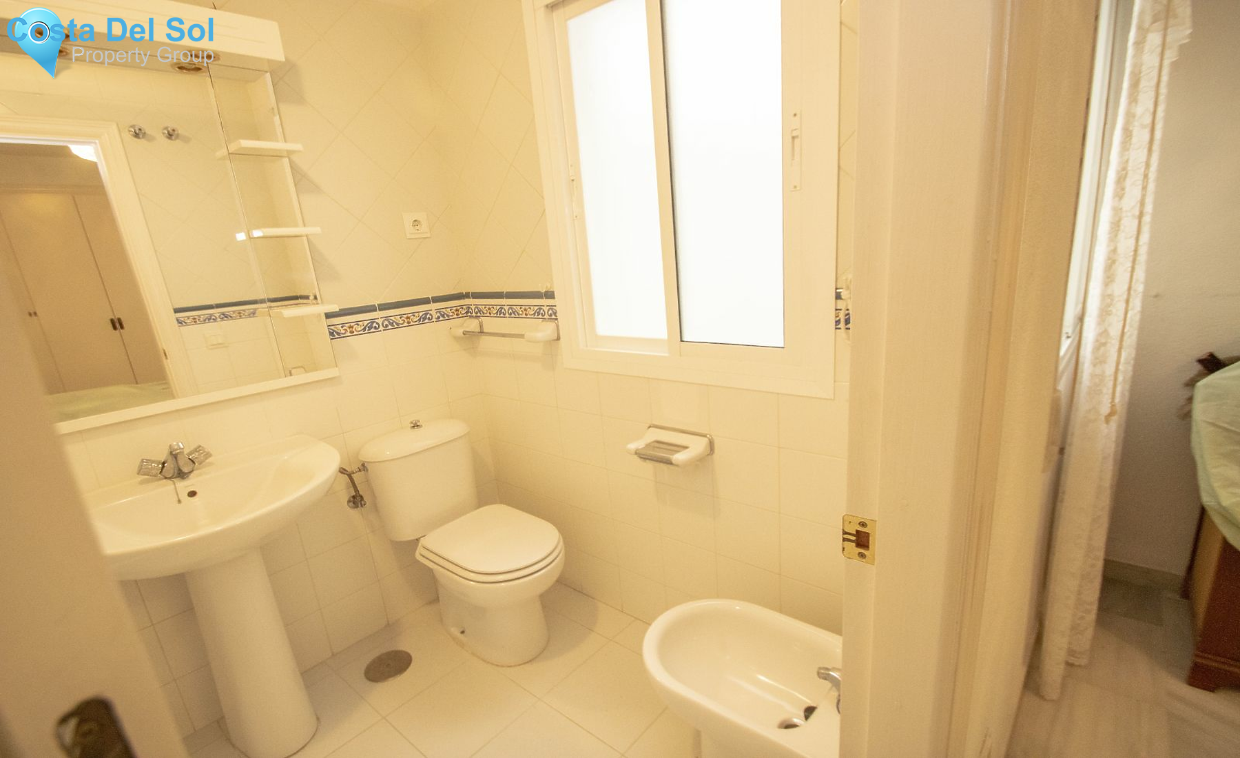Middle Floor Apartment in Fuengirola-1198798