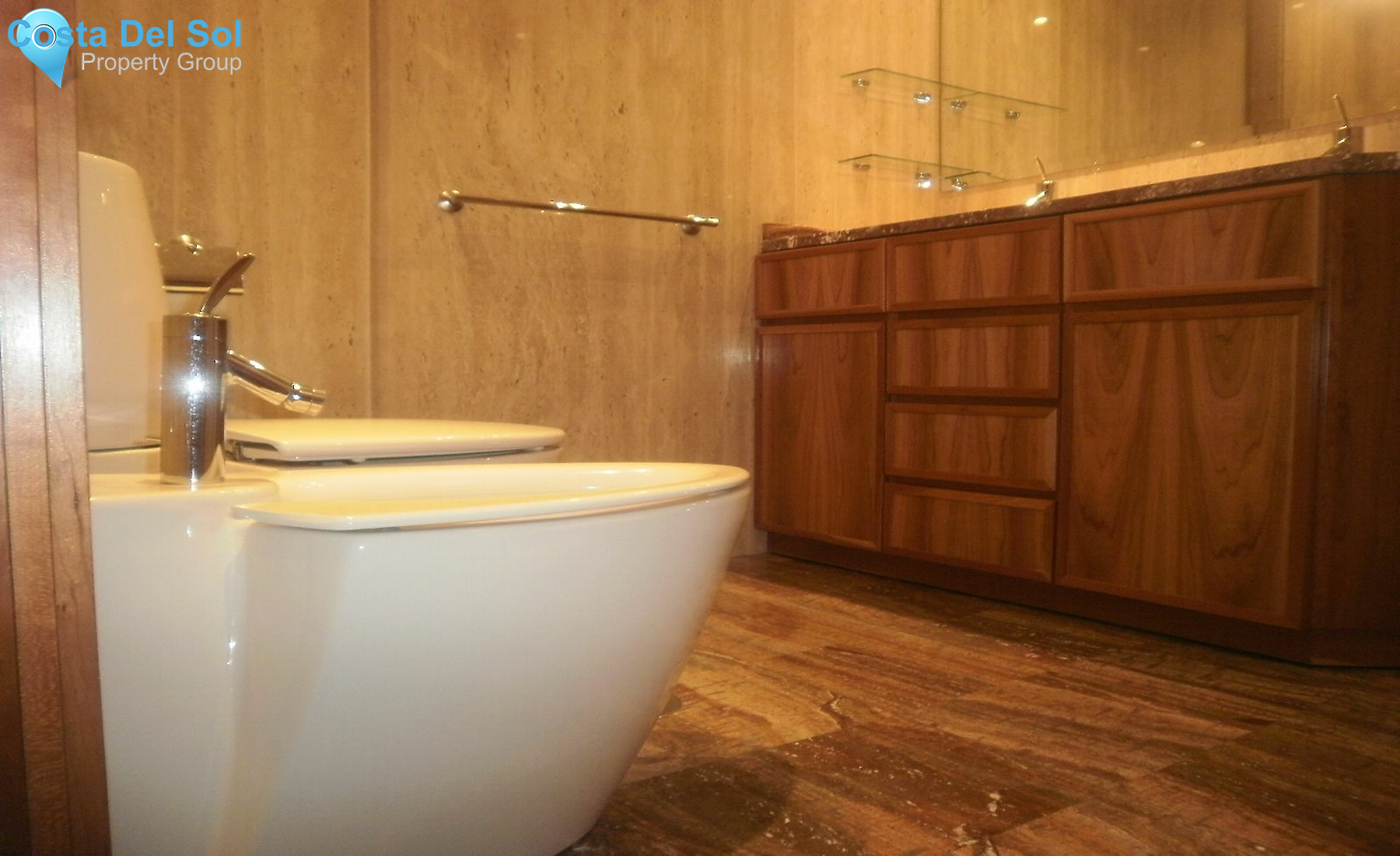 Middle Floor Apartment in Fuengirola-1219528