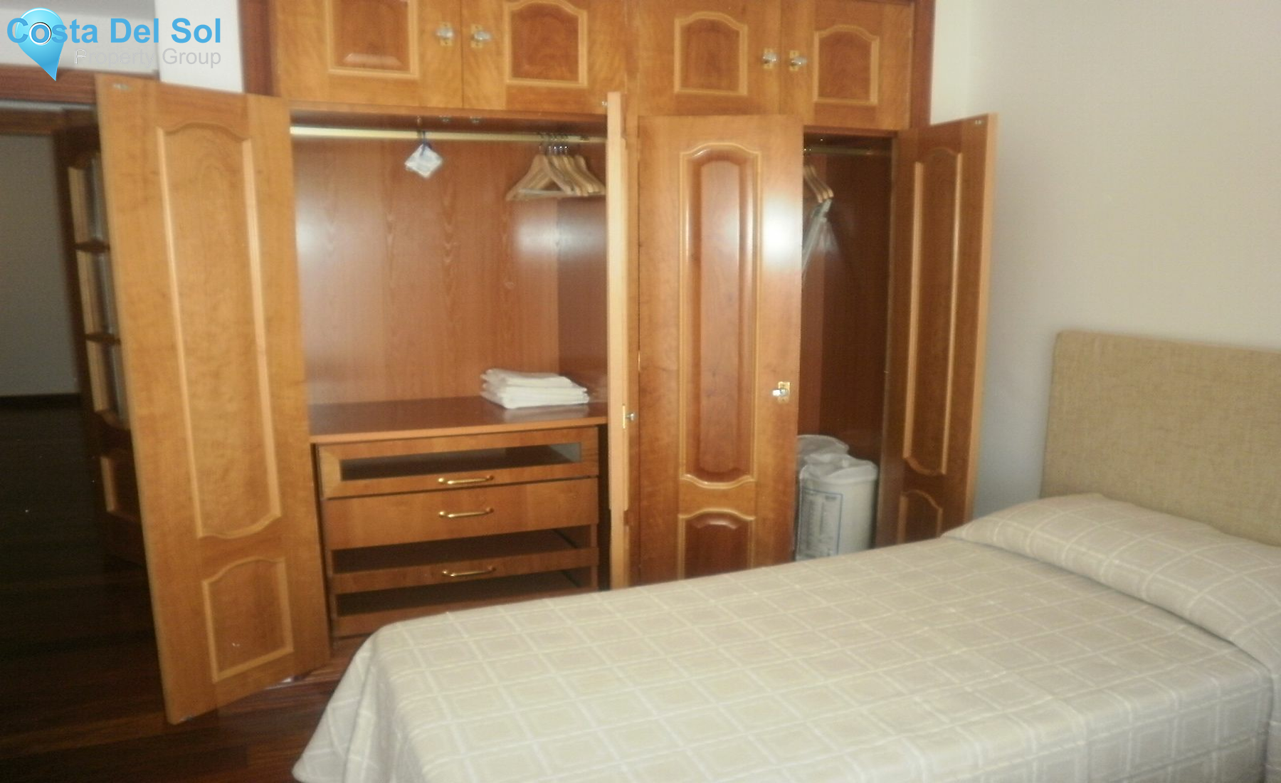 Middle Floor Apartment in Fuengirola-1219531