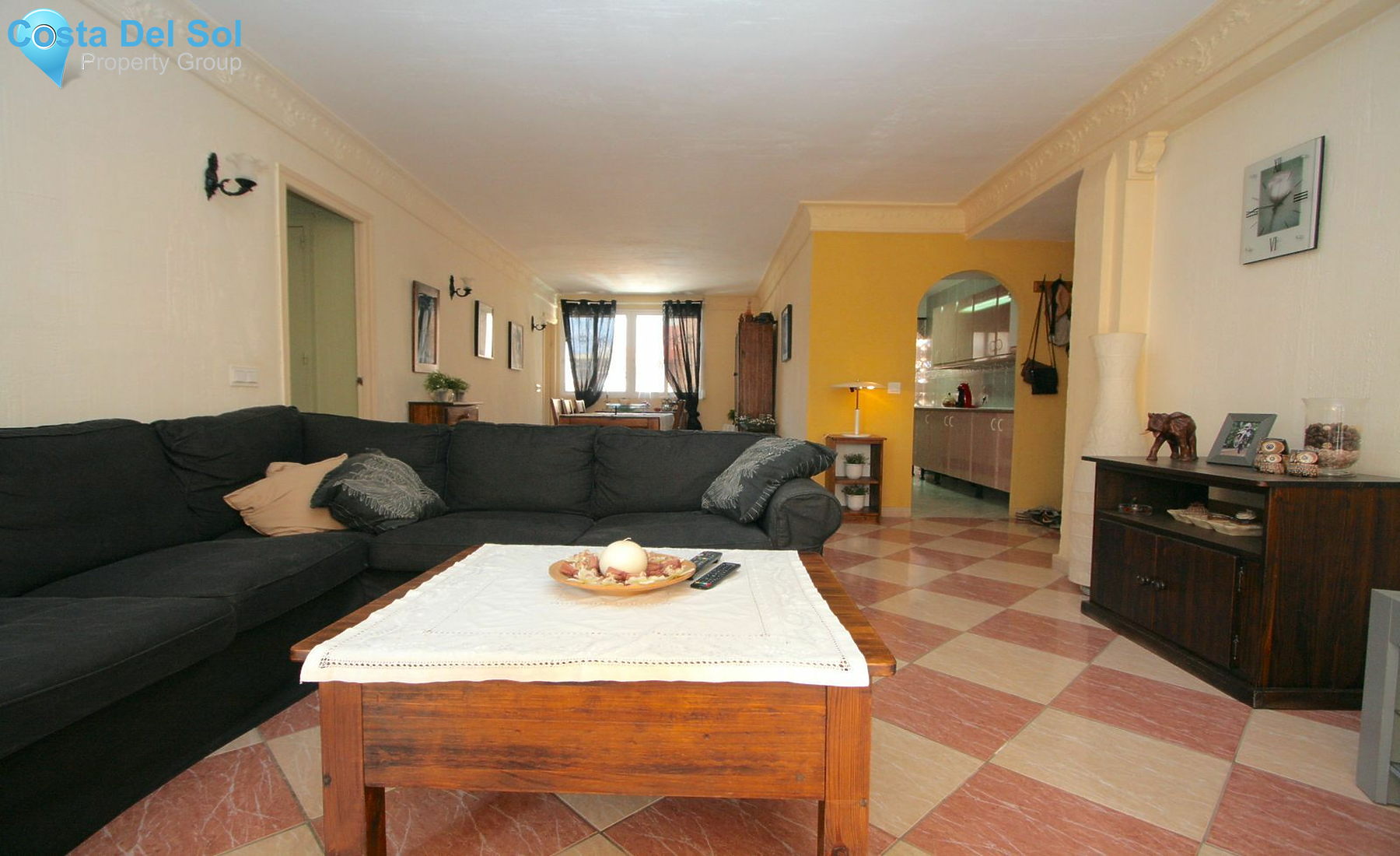 Middle Floor Apartment in Fuengirola-1420631