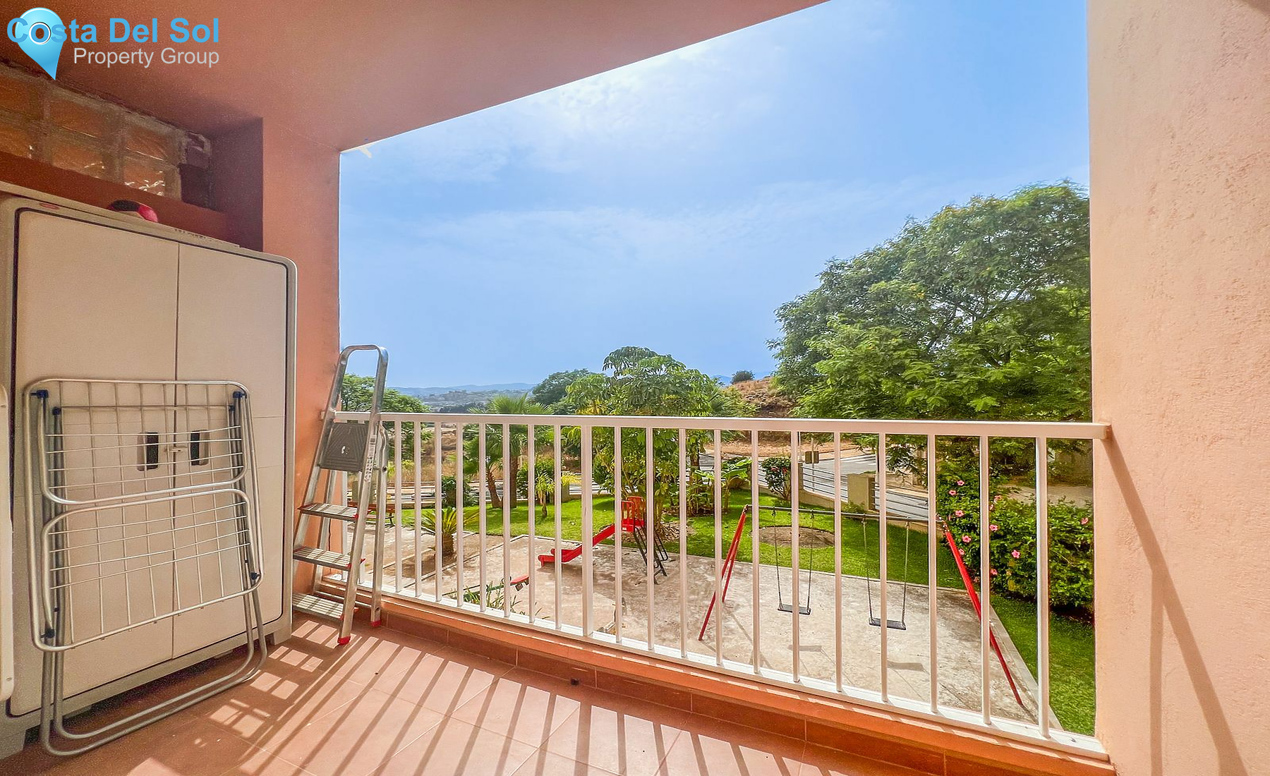 Middle Floor Apartment in Fuengirola-1420810