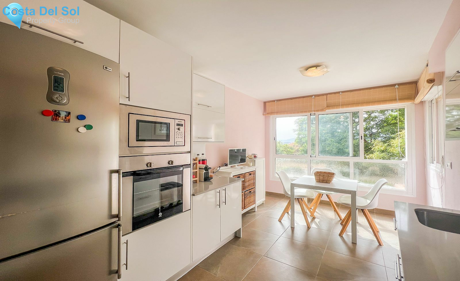 Middle Floor Apartment in Fuengirola-1420813