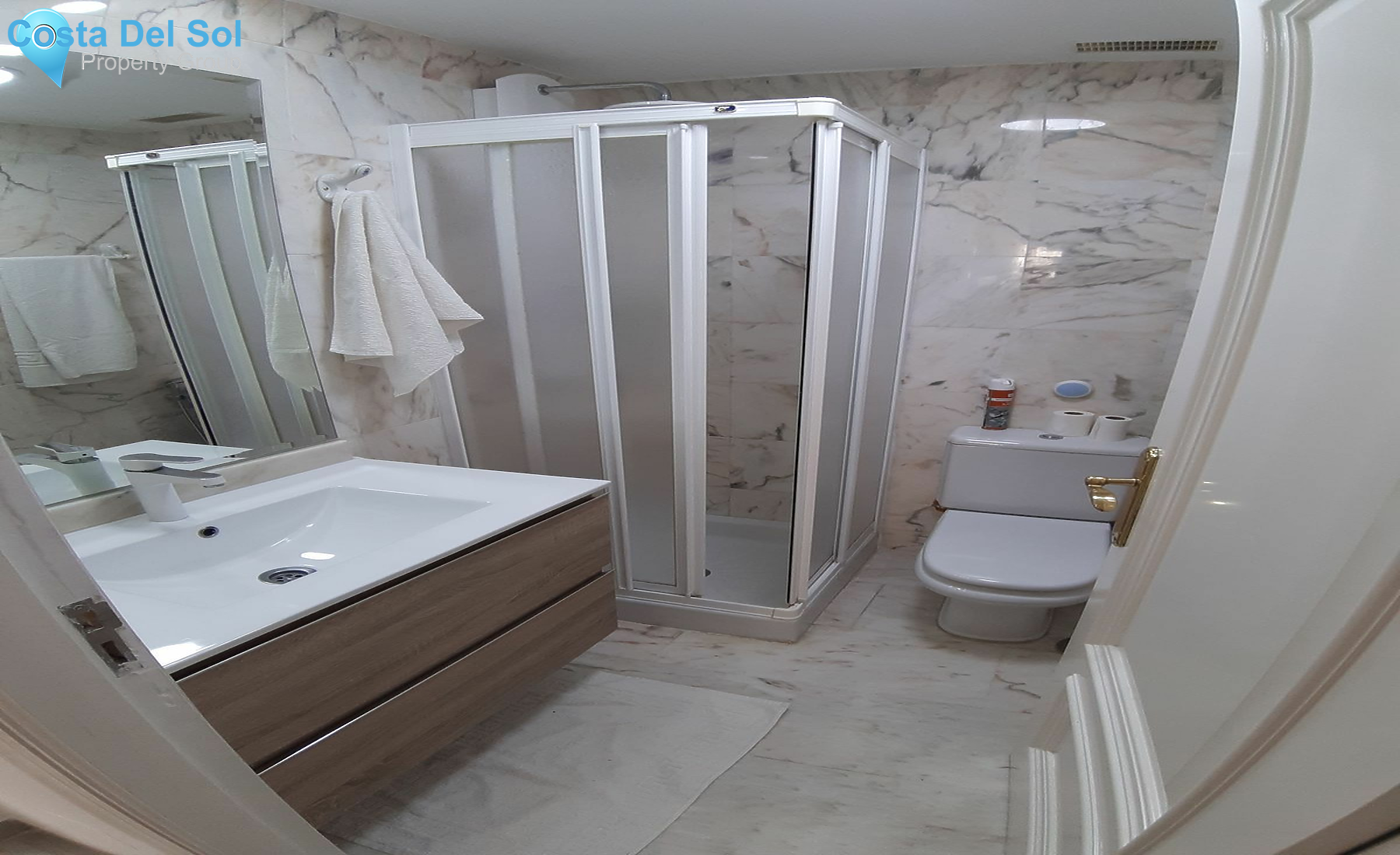 Middle Floor Apartment in Fuengirola-1424467