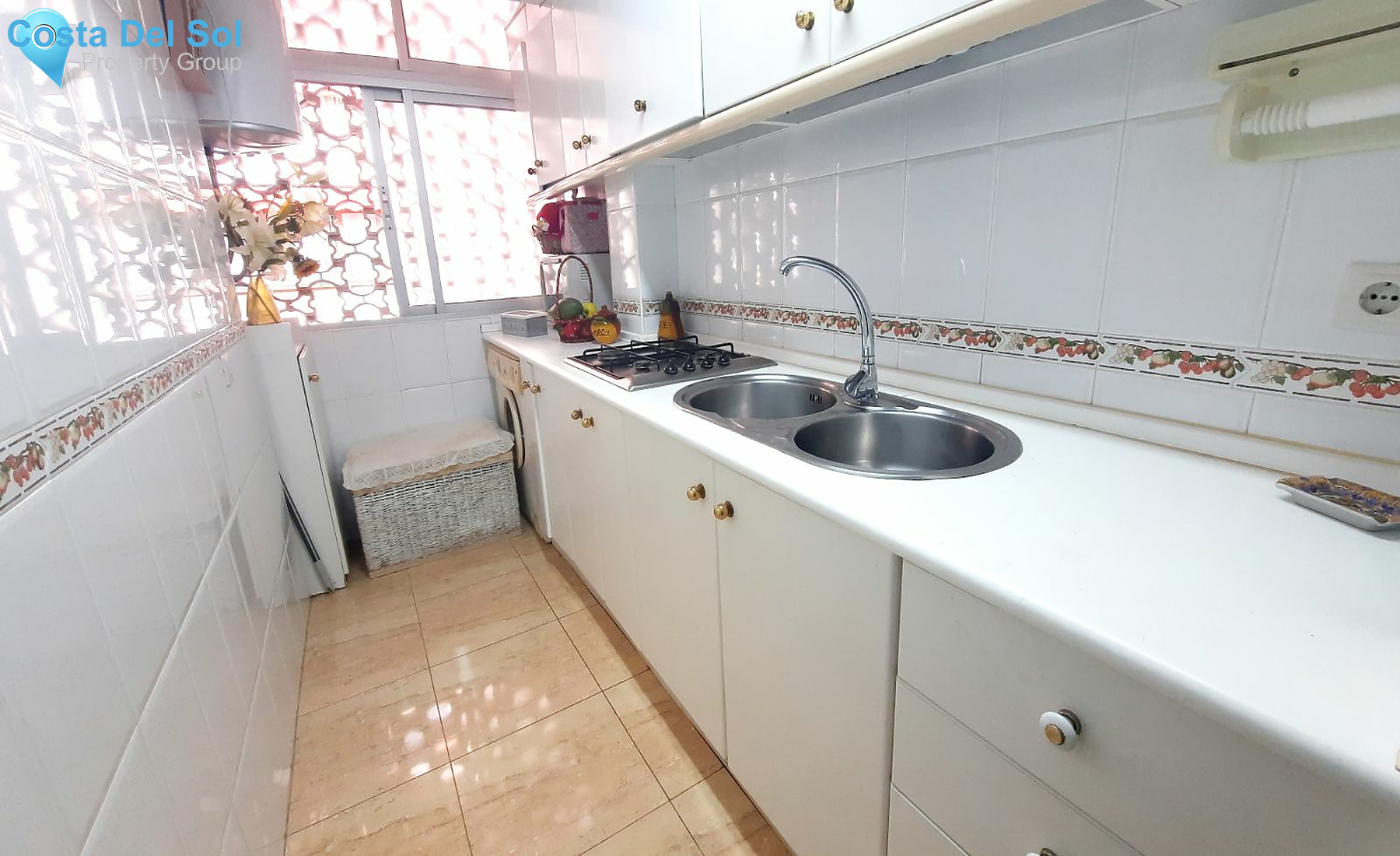 Middle Floor Apartment in Fuengirola-1425906