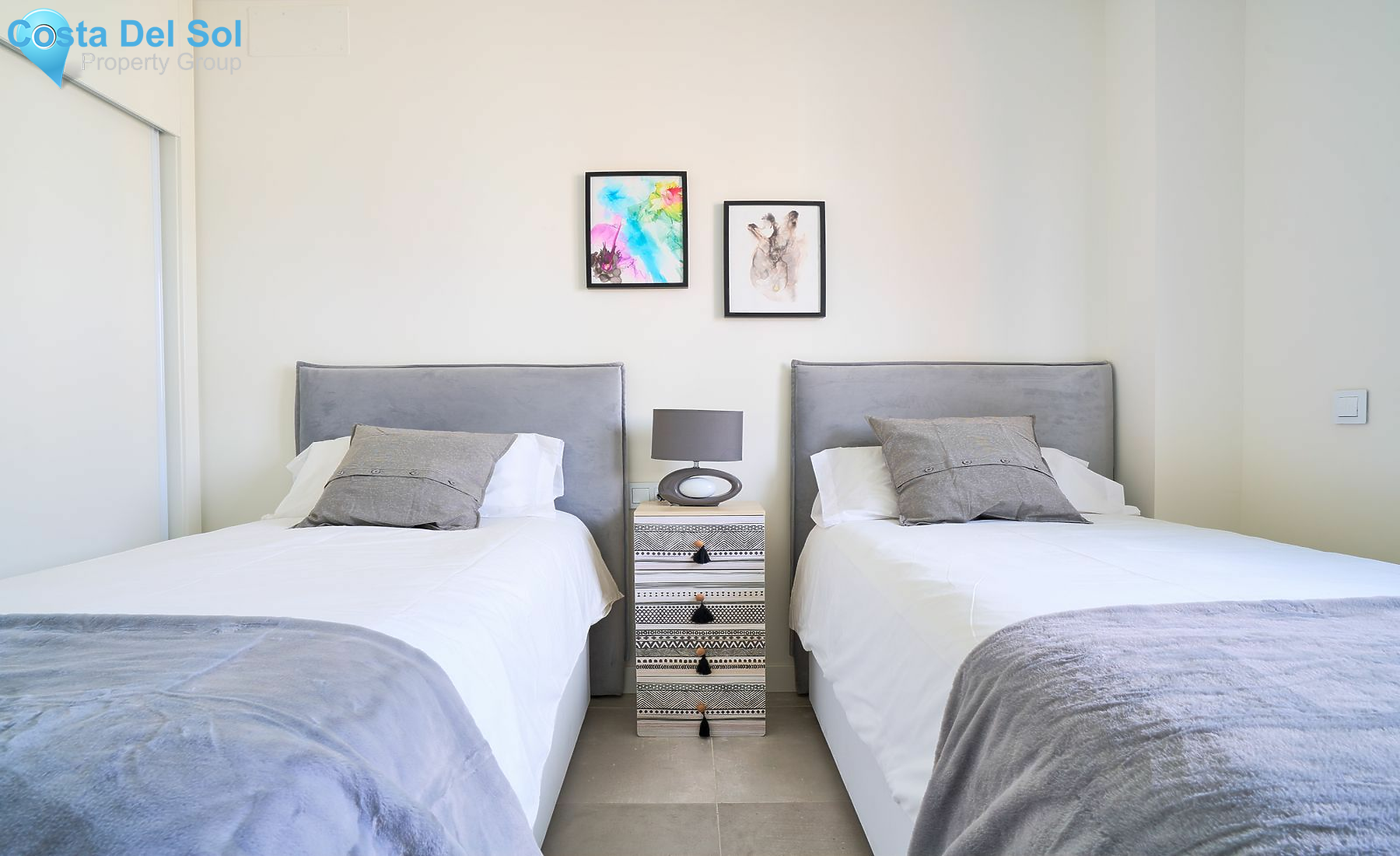 Middle Floor Apartment in Fuengirola-1430933