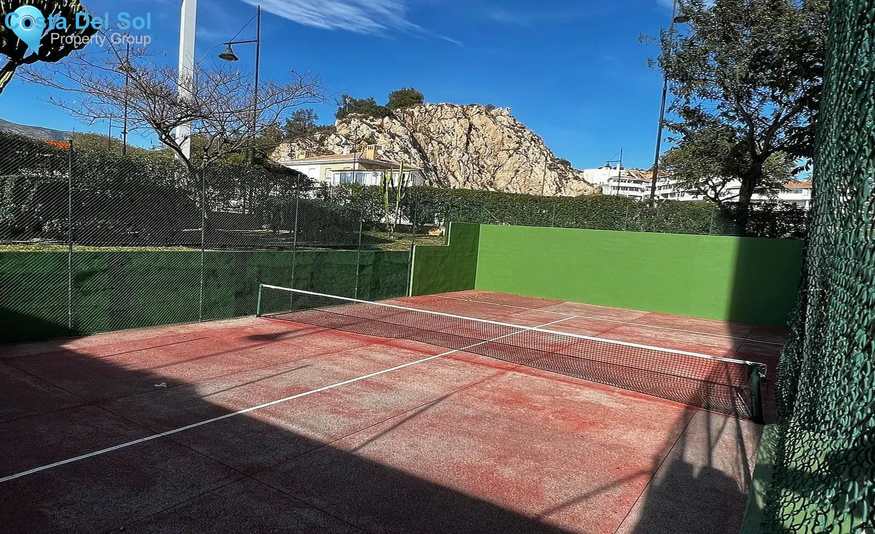 Middle Floor Apartment in Fuengirola-1450230