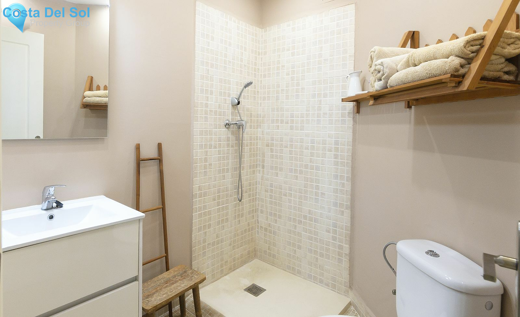 Middle Floor Apartment in Fuengirola-1450492