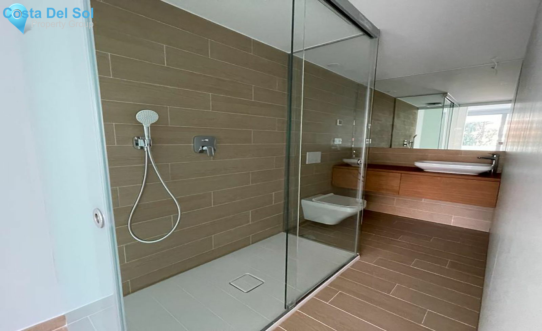 Middle Floor Apartment in Fuengirola-1472661