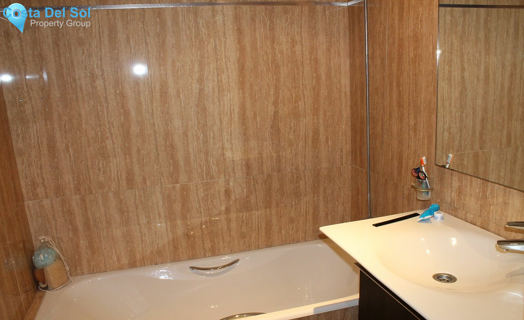 Middle Floor Apartment in Fuengirola-1483755