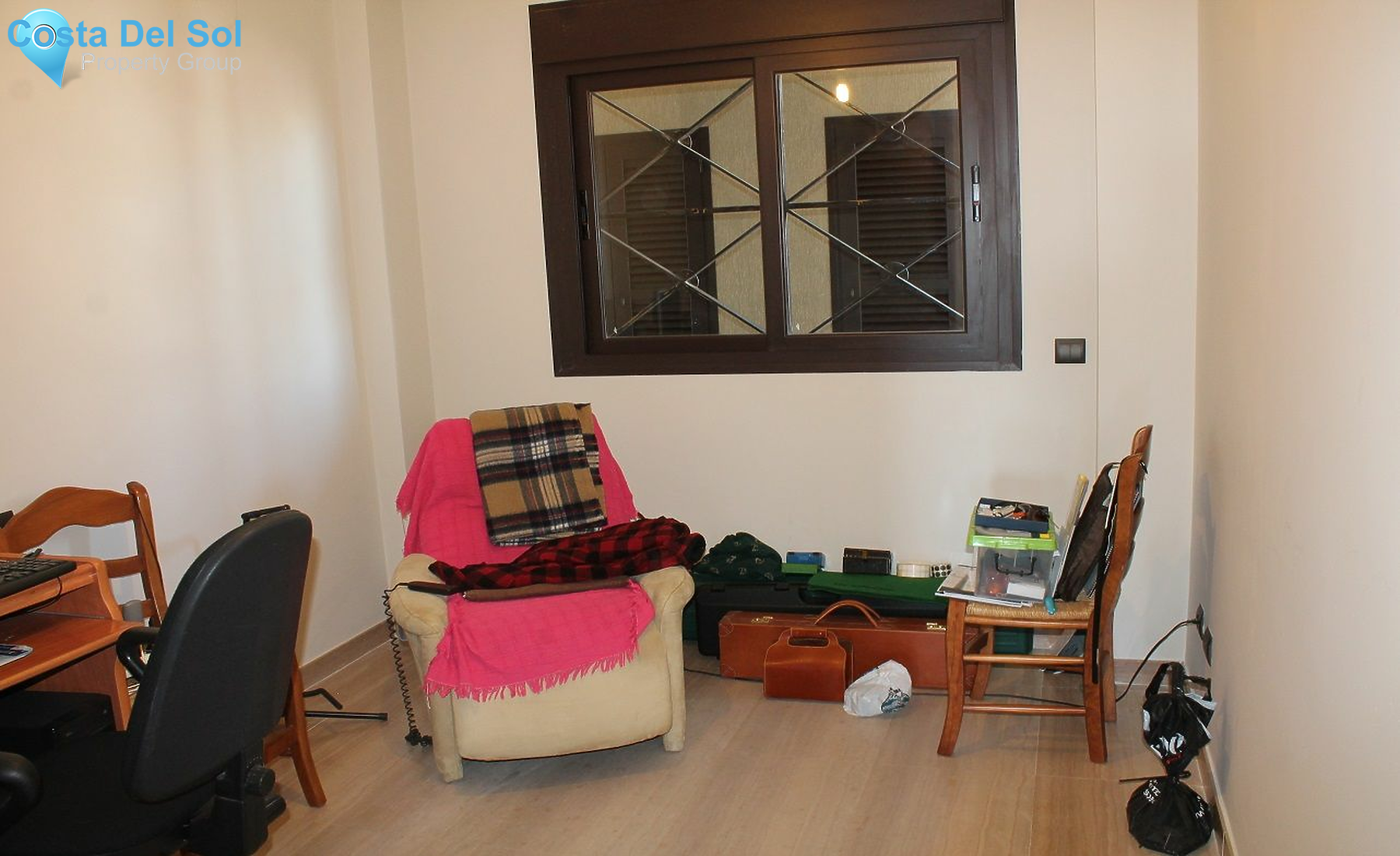 Middle Floor Apartment in Fuengirola-1483759
