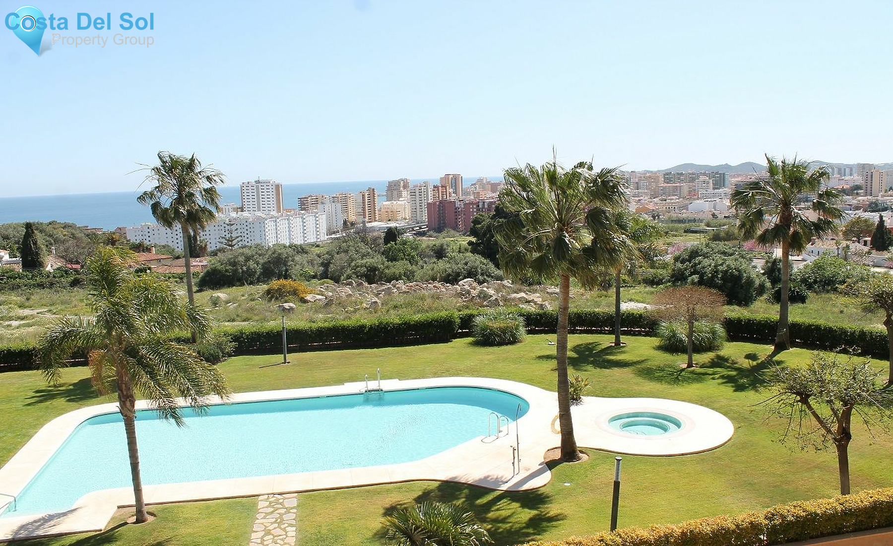 Middle Floor Apartment in Fuengirola-1483747