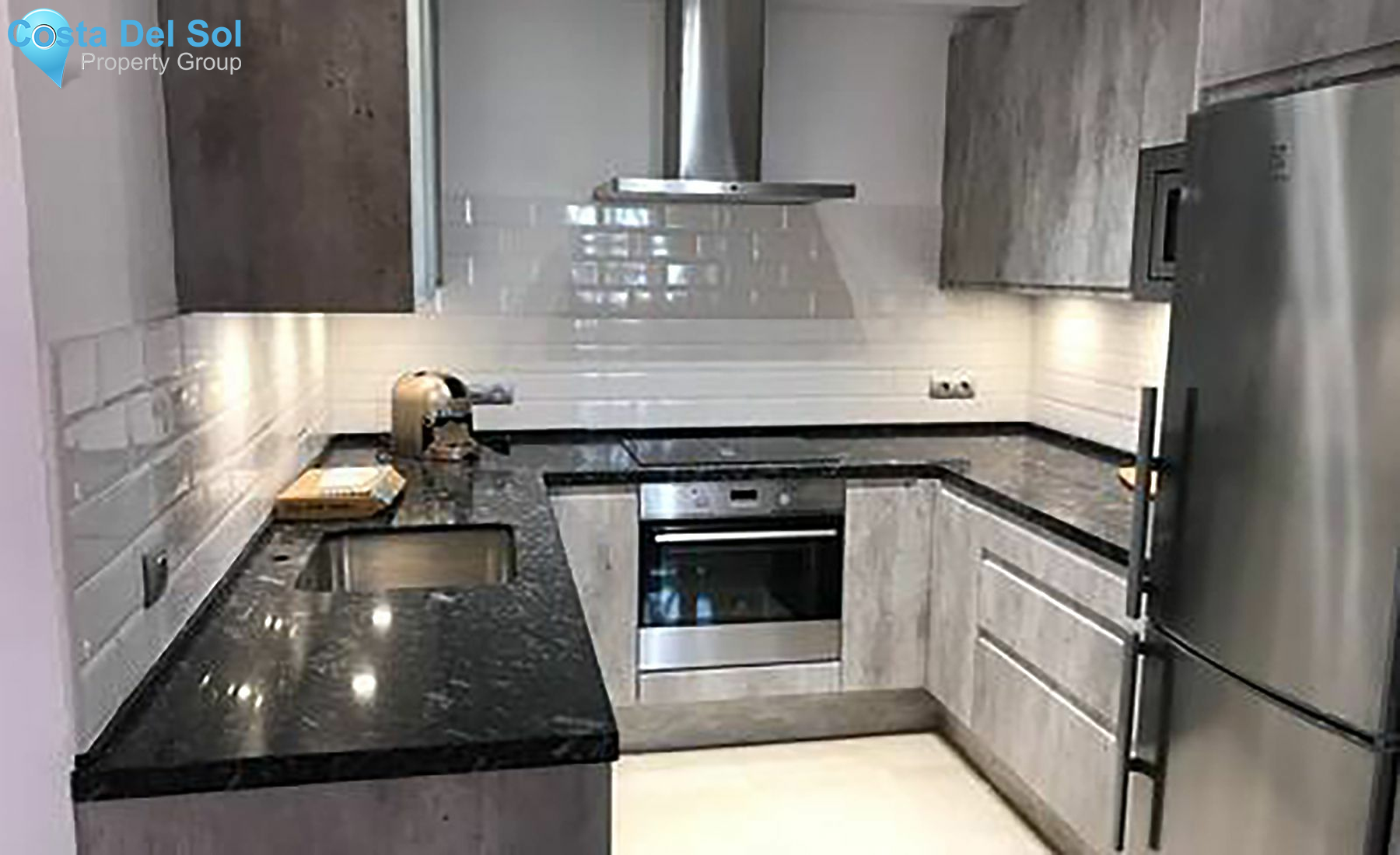 Middle Floor Apartment in Fuengirola-1483777