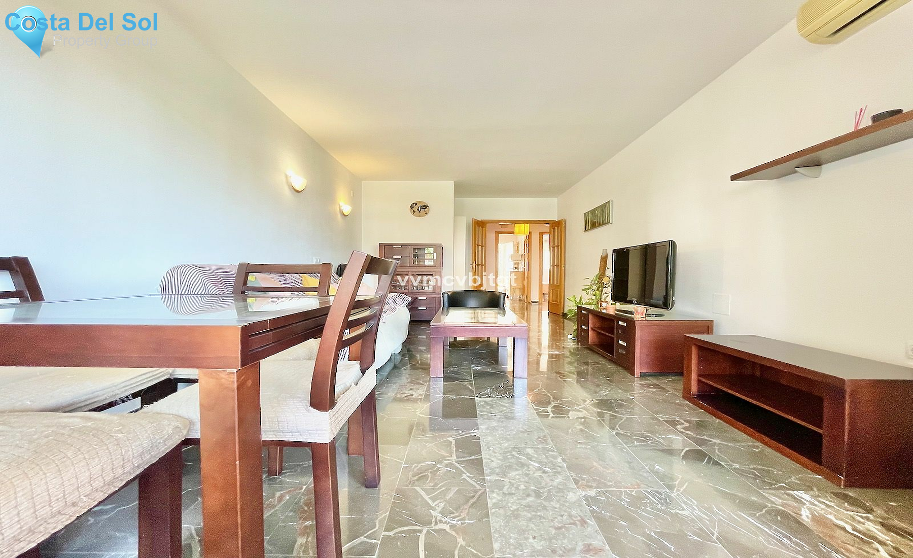 Middle Floor Apartment in Fuengirola-1496043