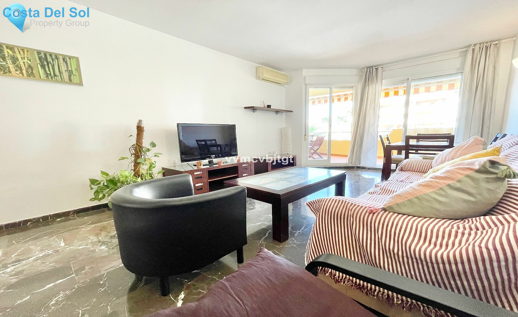 Middle Floor Apartment in Fuengirola-1496045
