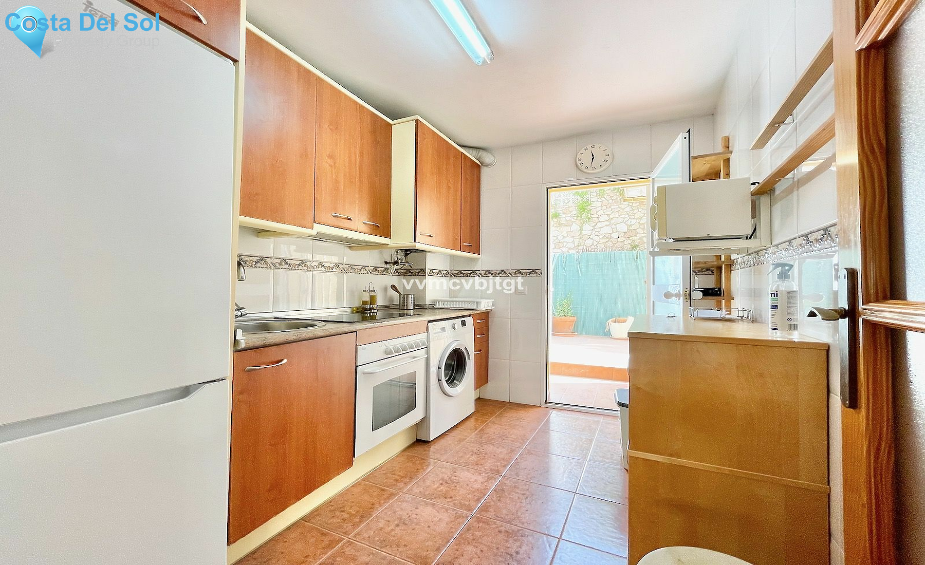 Middle Floor Apartment in Fuengirola-1496047