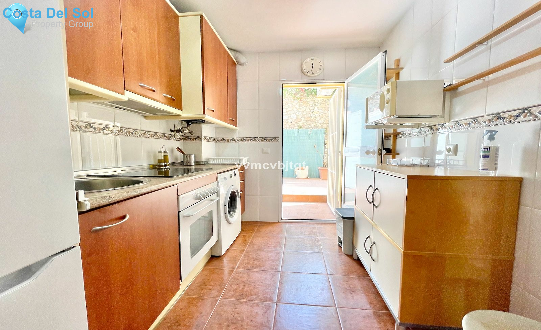 Middle Floor Apartment in Fuengirola-1496048