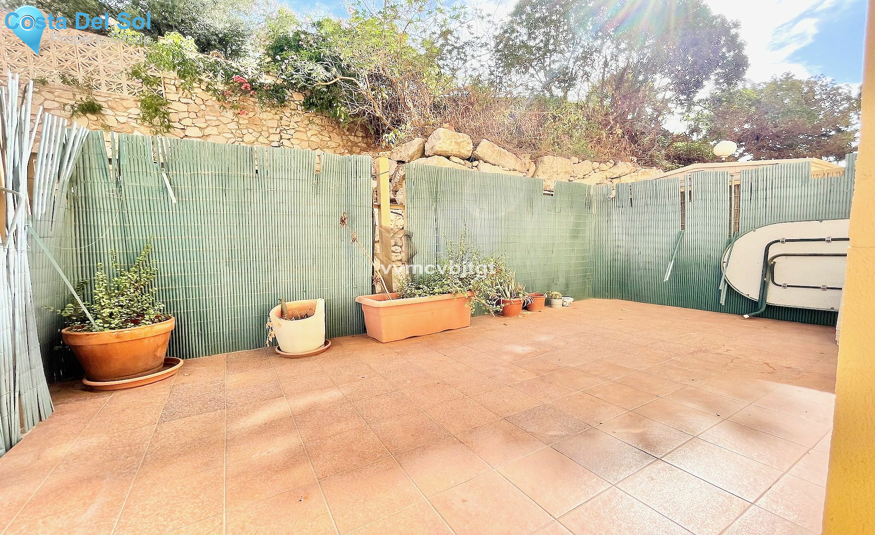 Middle Floor Apartment in Fuengirola-1496050