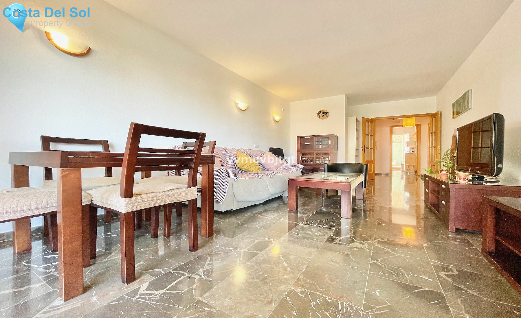 Middle Floor Apartment in Fuengirola-1496035