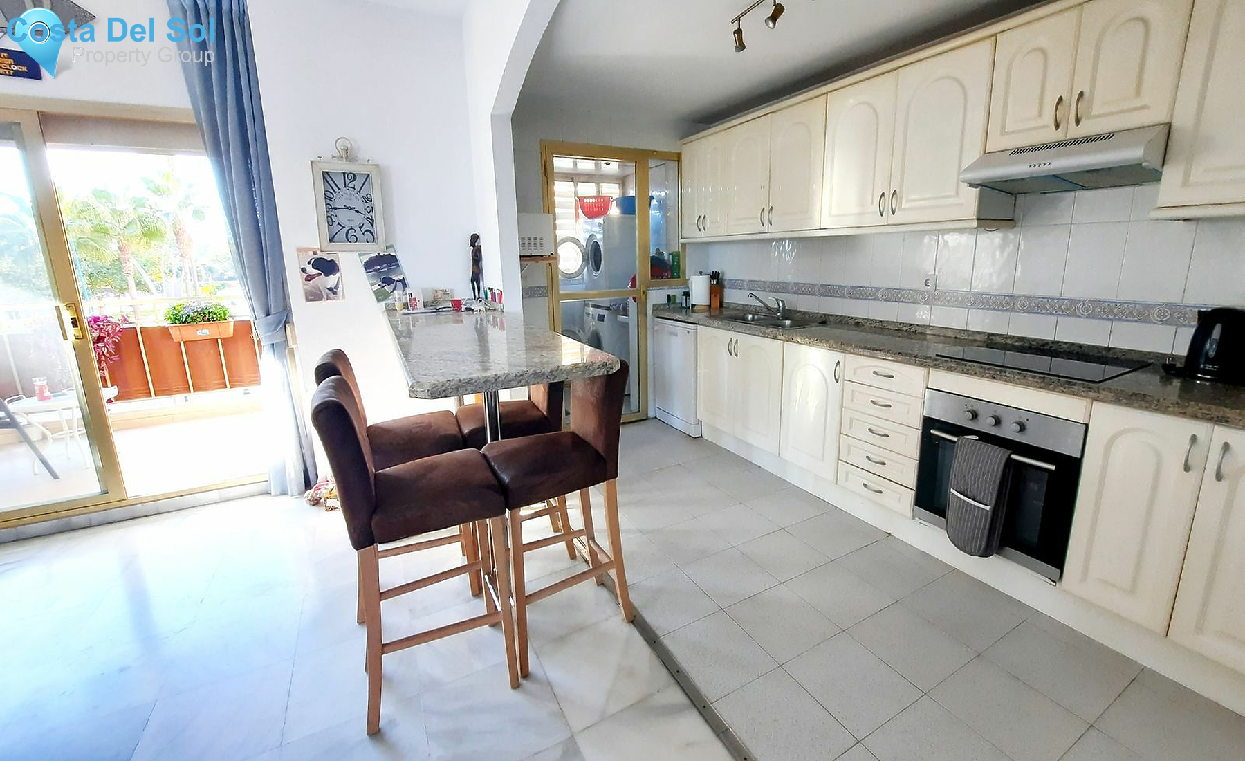 Middle Floor Apartment in Fuengirola-1515907