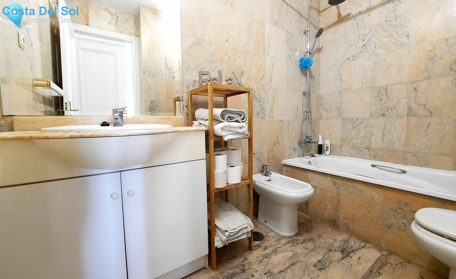 Middle Floor Apartment in Fuengirola-1515912