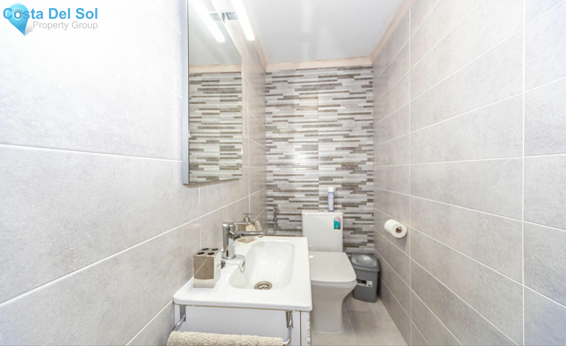Middle Floor Apartment in Fuengirola-1517348