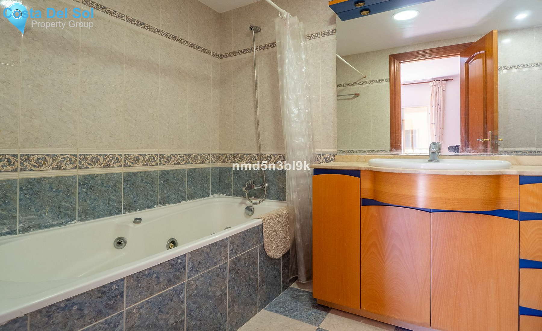 Middle Floor Apartment in Fuengirola-1529742