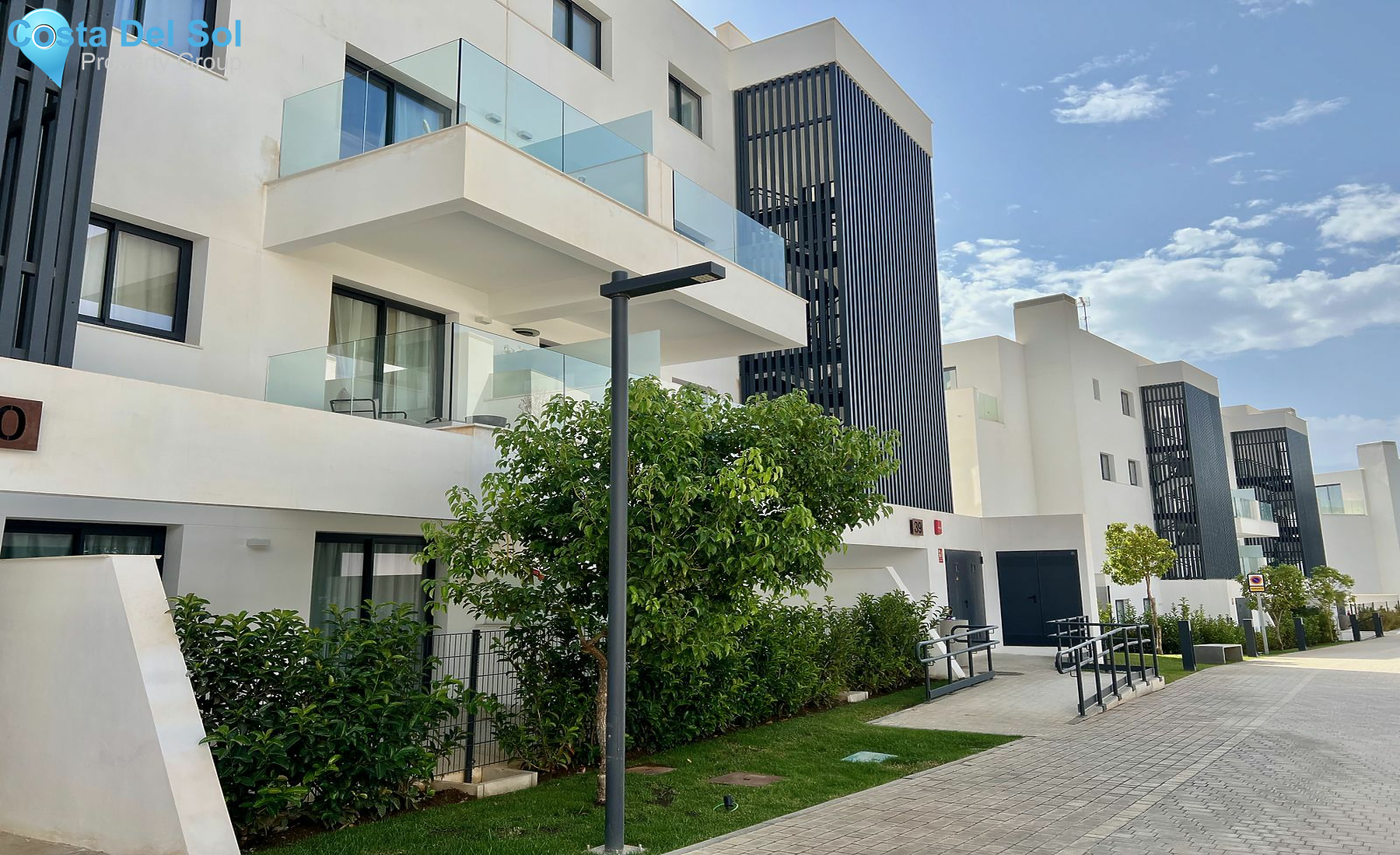 Middle Floor Apartment in Fuengirola-1553927