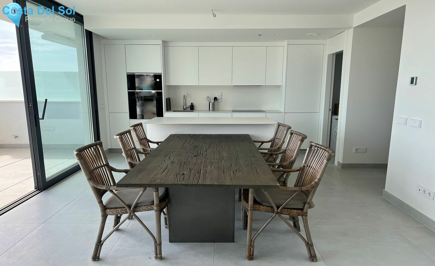 Middle Floor Apartment in Fuengirola-1553928