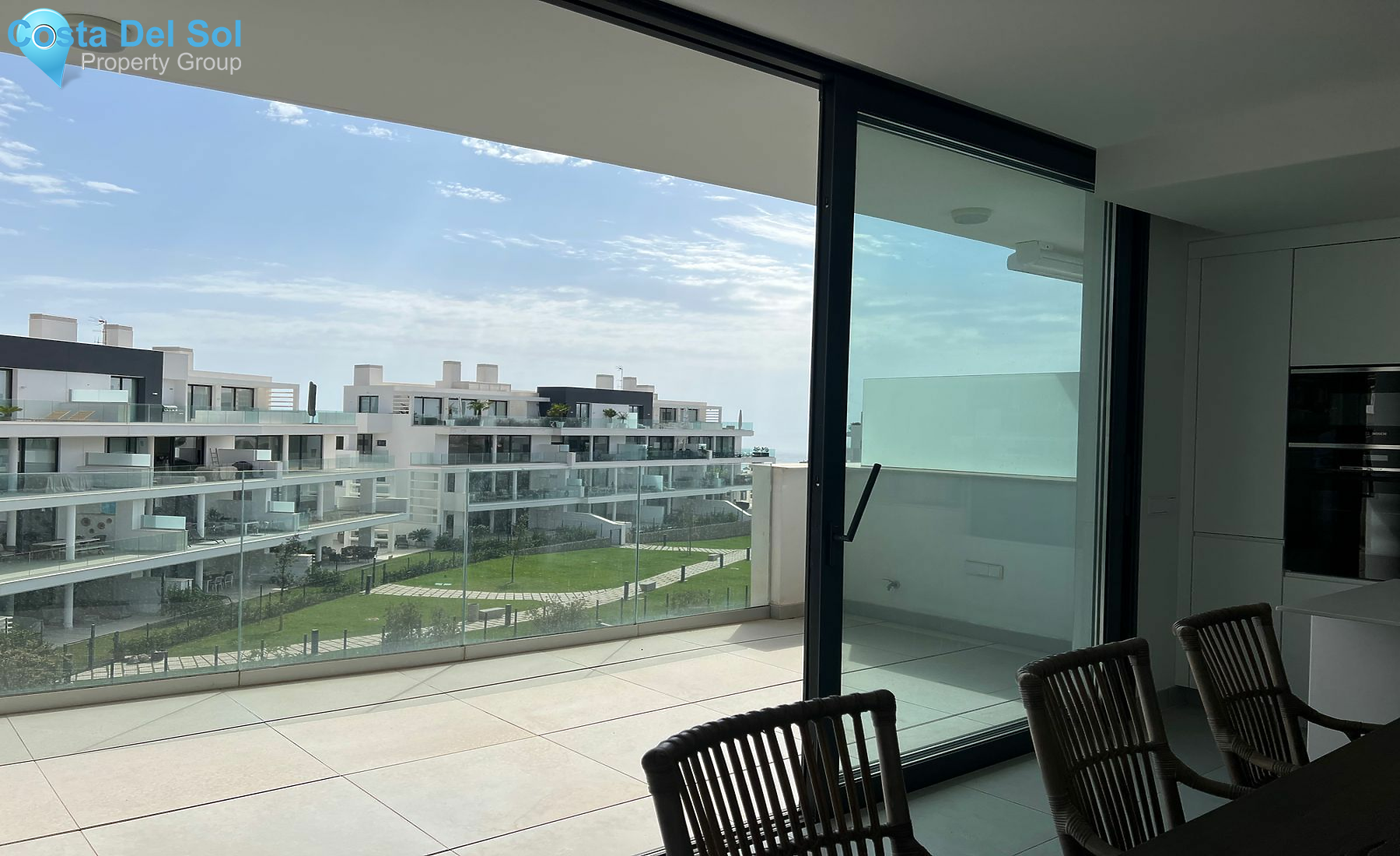 Middle Floor Apartment in Fuengirola-1553929
