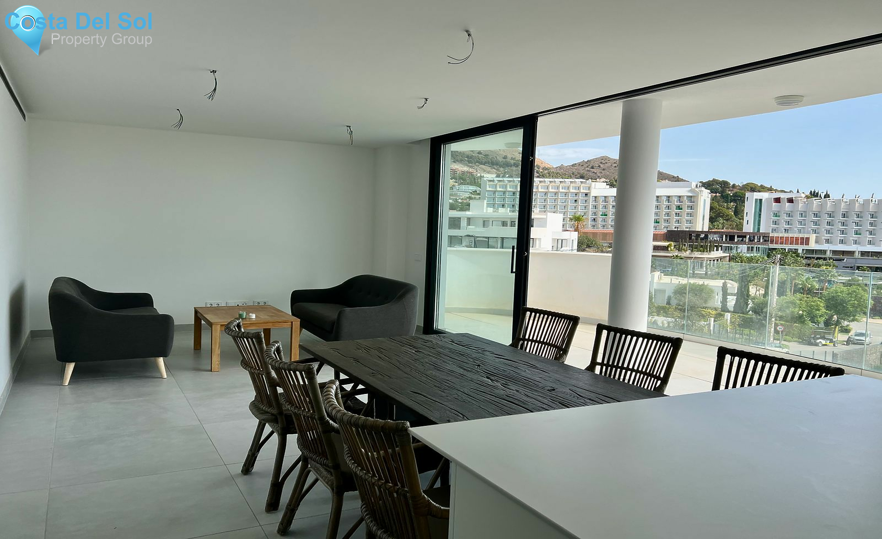 Middle Floor Apartment in Fuengirola-1553930