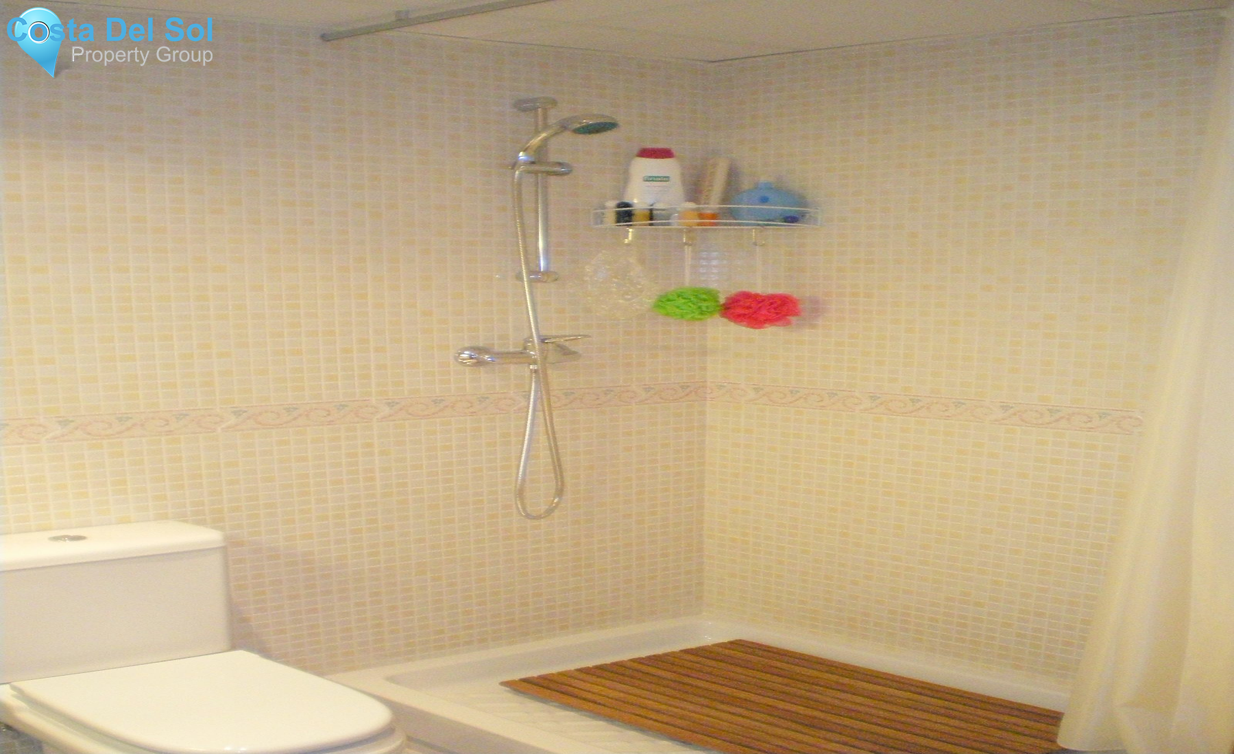 Middle Floor Apartment in Guaro-1208146