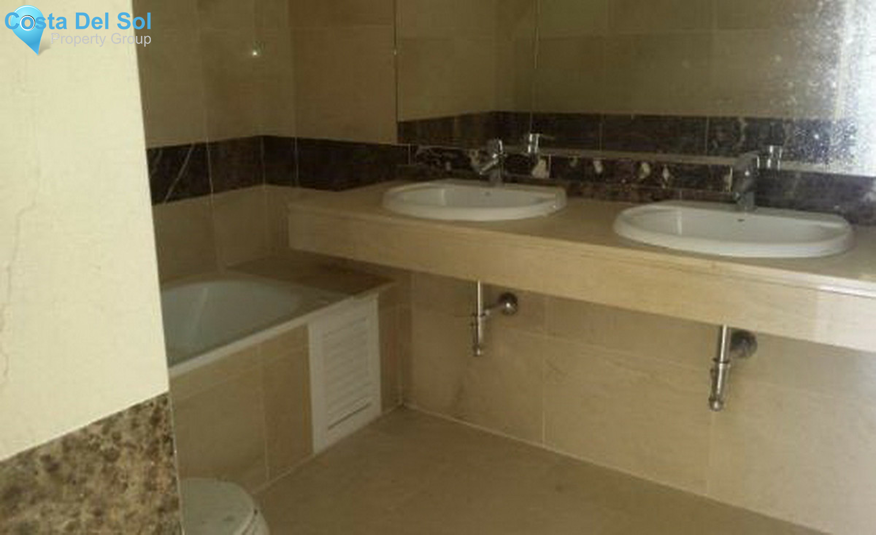 Middle Floor Apartment in La Alcaidesa-1491387