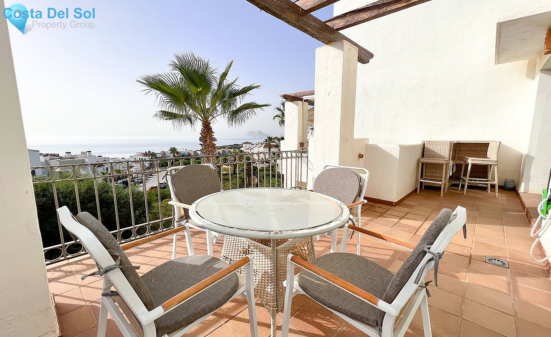 Middle Floor Apartment in La Alcaidesa-1509350