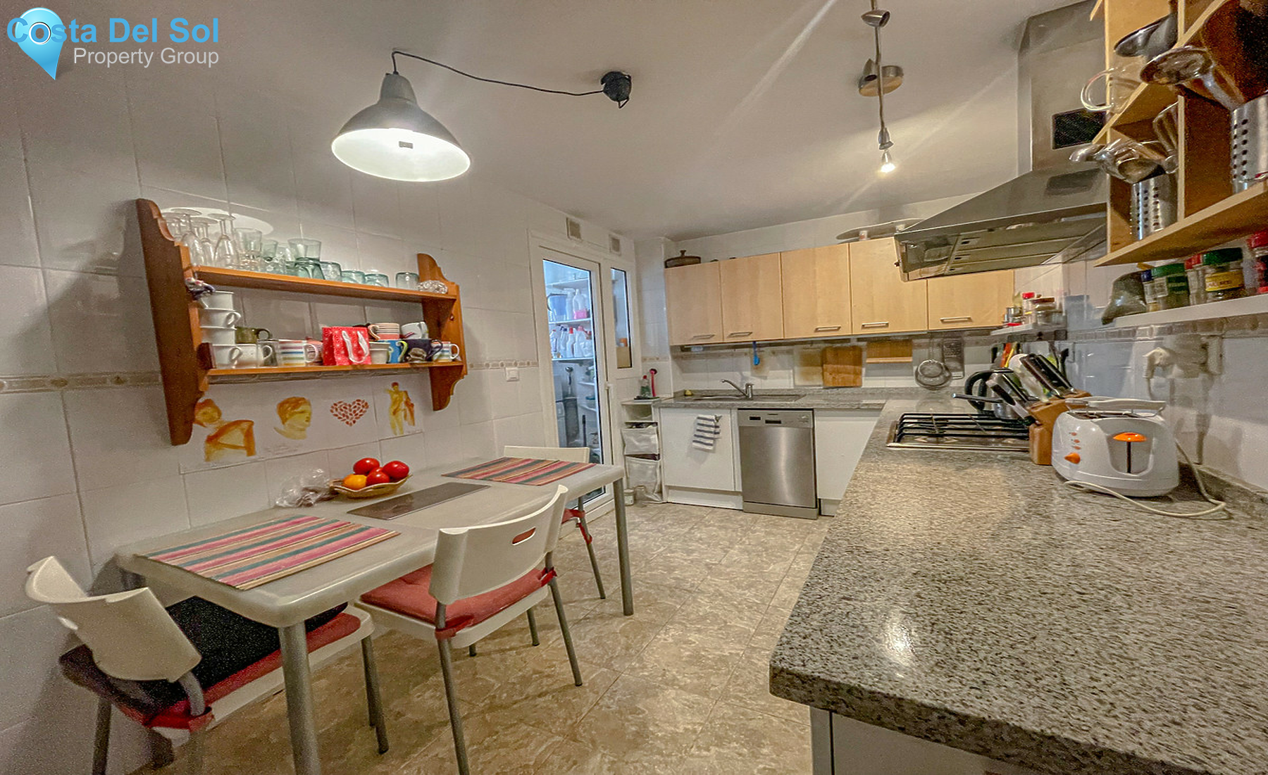 Middle Floor Apartment in La Campana-1300526