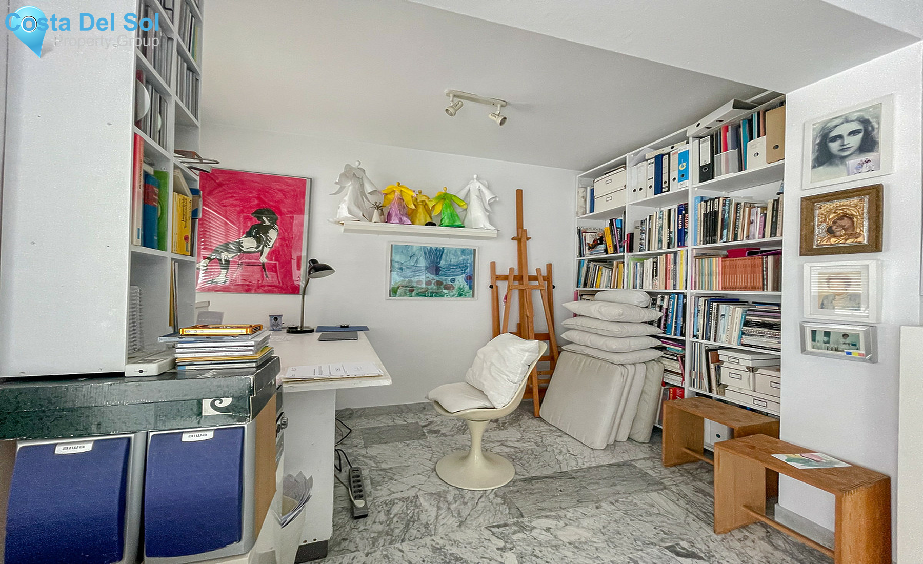 Middle Floor Apartment in La Campana-1300522