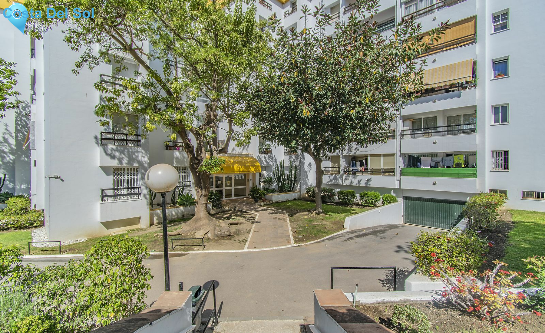 Middle Floor Apartment in La Campana-1179094