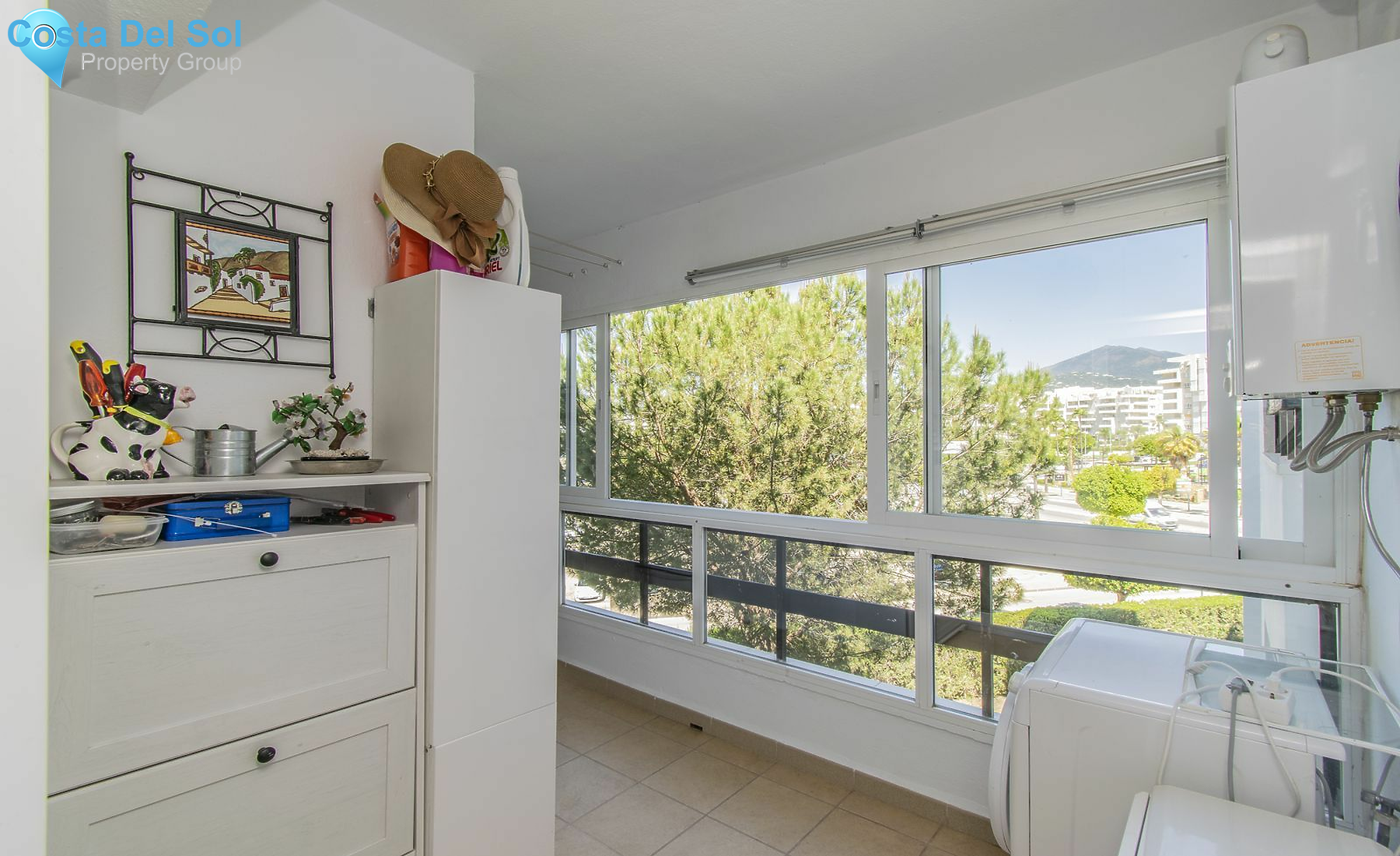 Middle Floor Apartment in La Campana-1179095