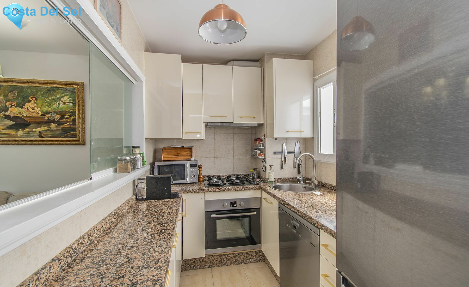 Middle Floor Apartment in La Campana-1179088