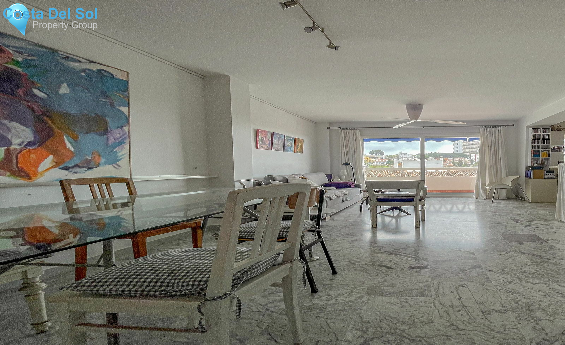 Middle Floor Apartment in La Campana