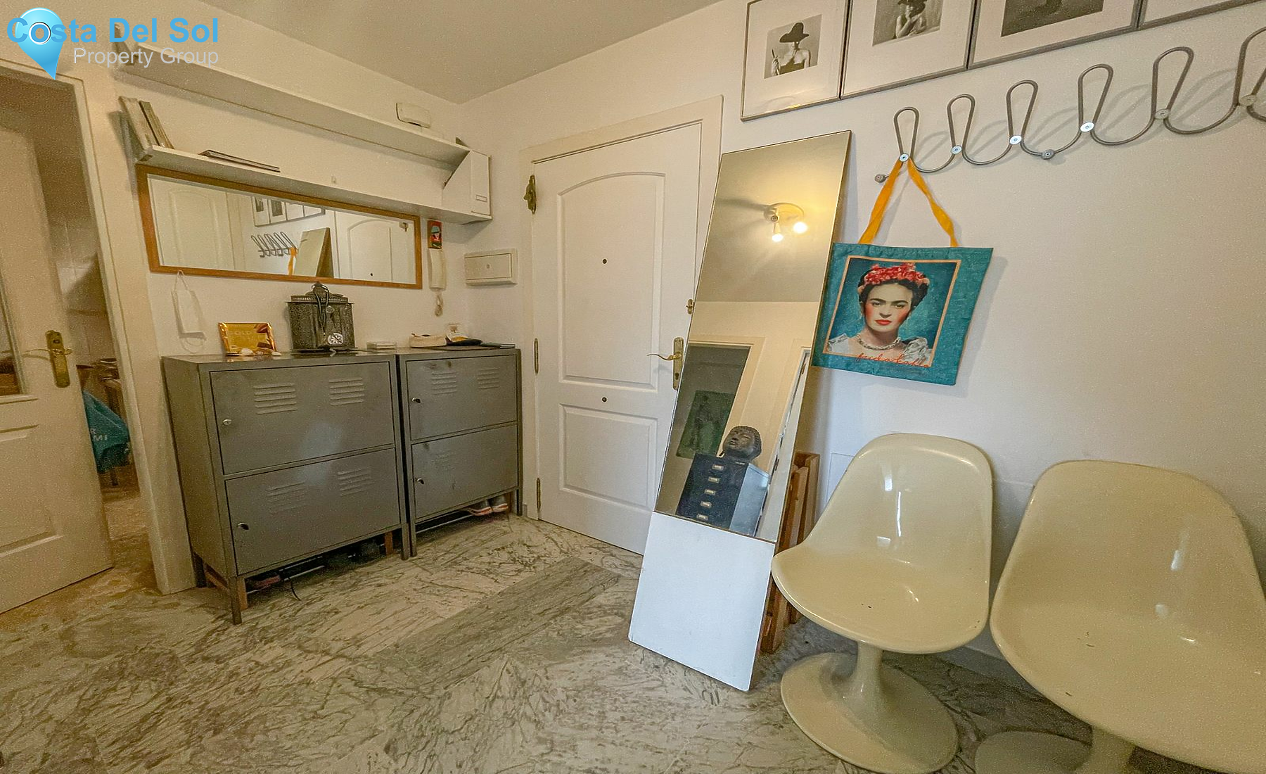 Middle Floor Apartment in La Campana-1188788