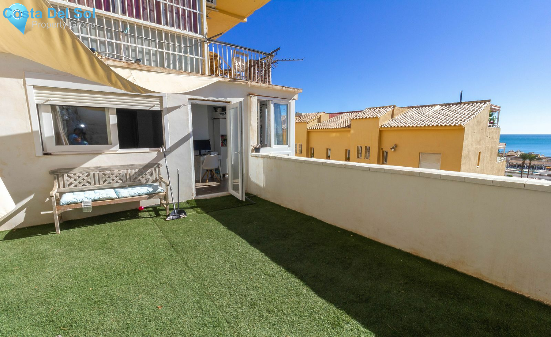Middle Floor Apartment in La Carihuela