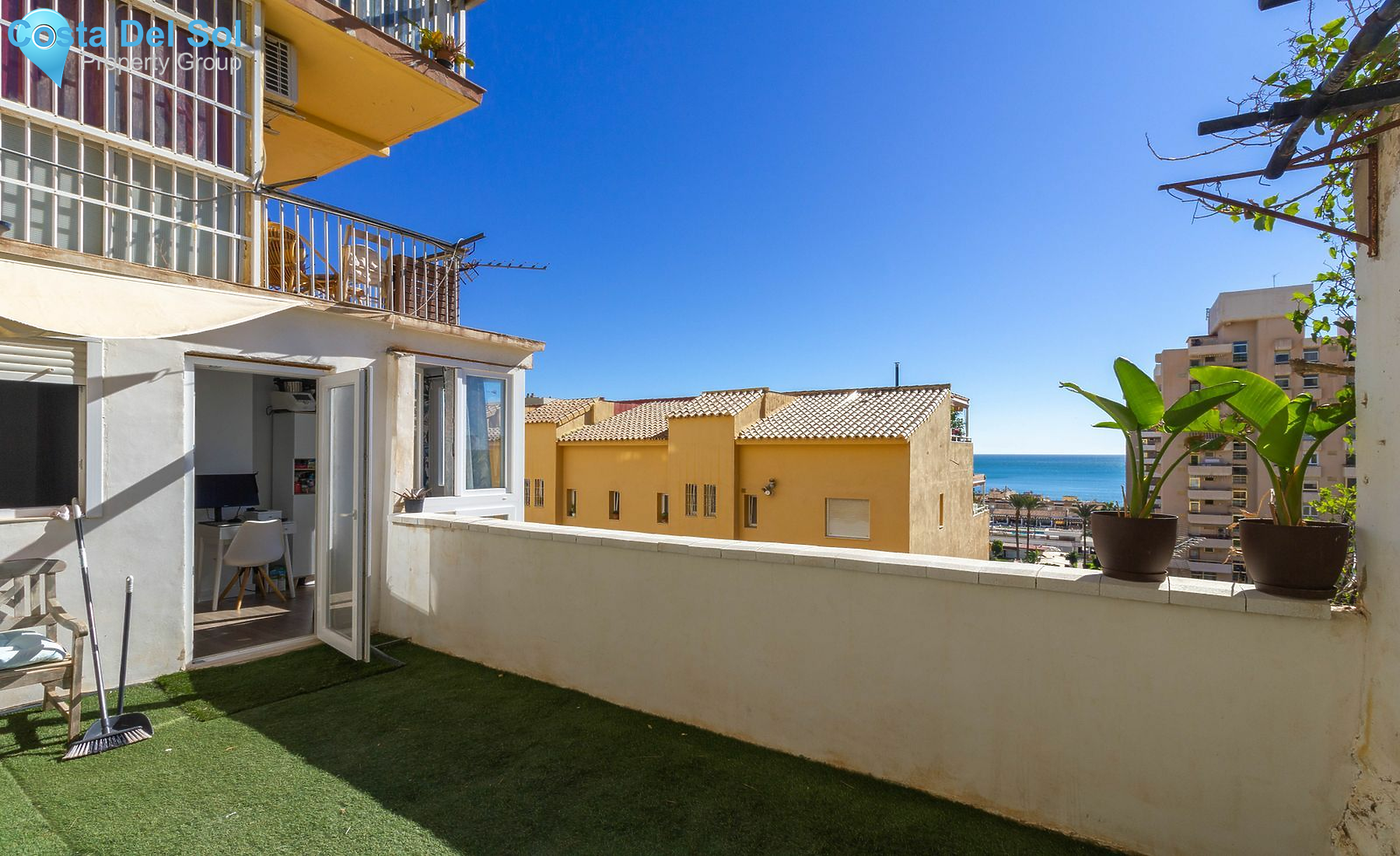 Middle Floor Apartment in La Carihuela-1488180