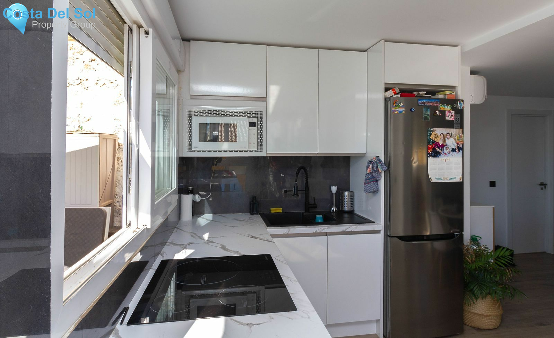 Middle Floor Apartment in La Carihuela-1488173