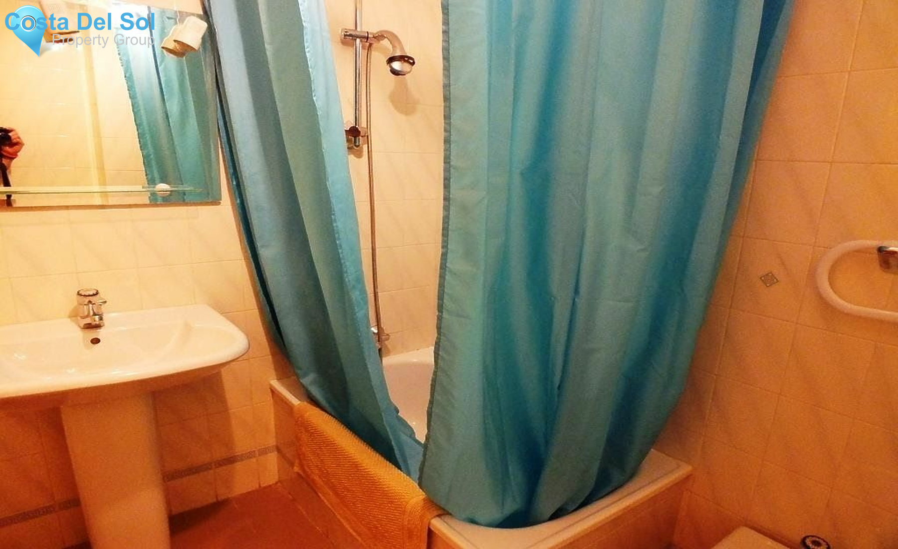 Middle Floor Apartment in La Carihuela-1520406