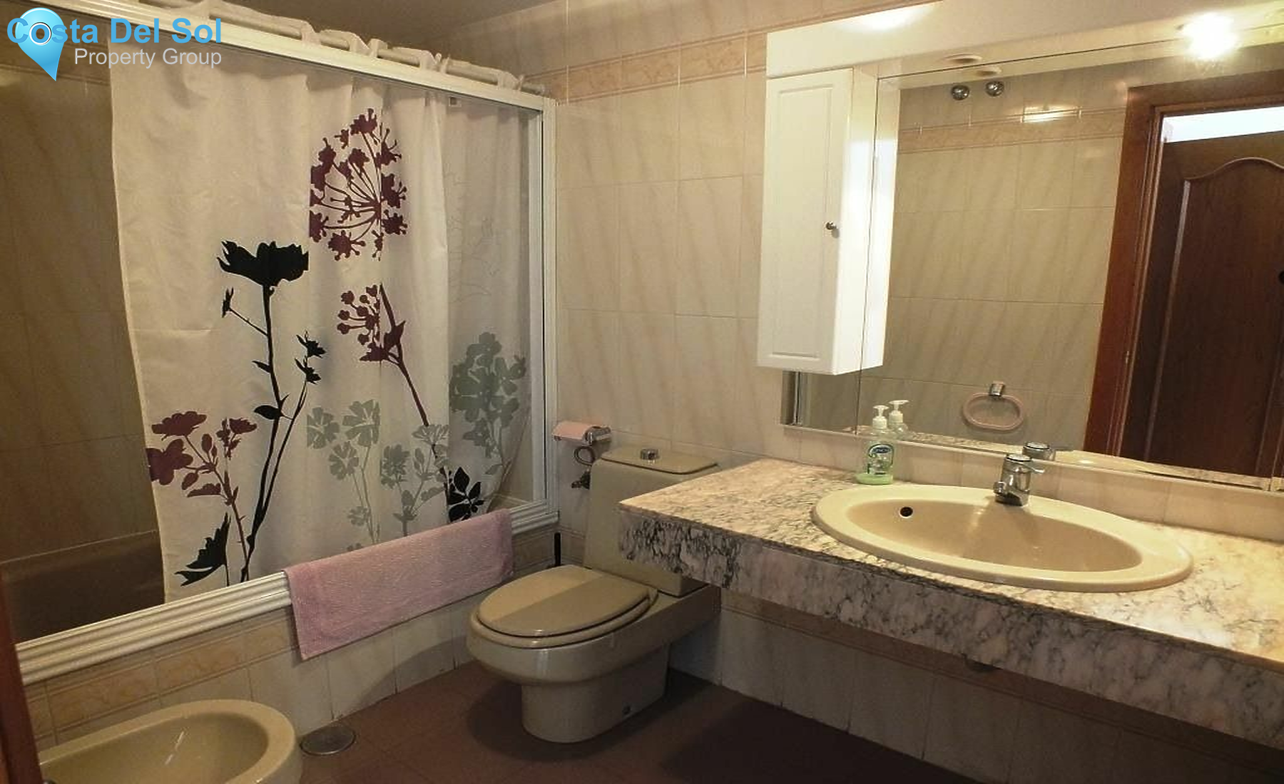 Middle Floor Apartment in La Carihuela-1520407