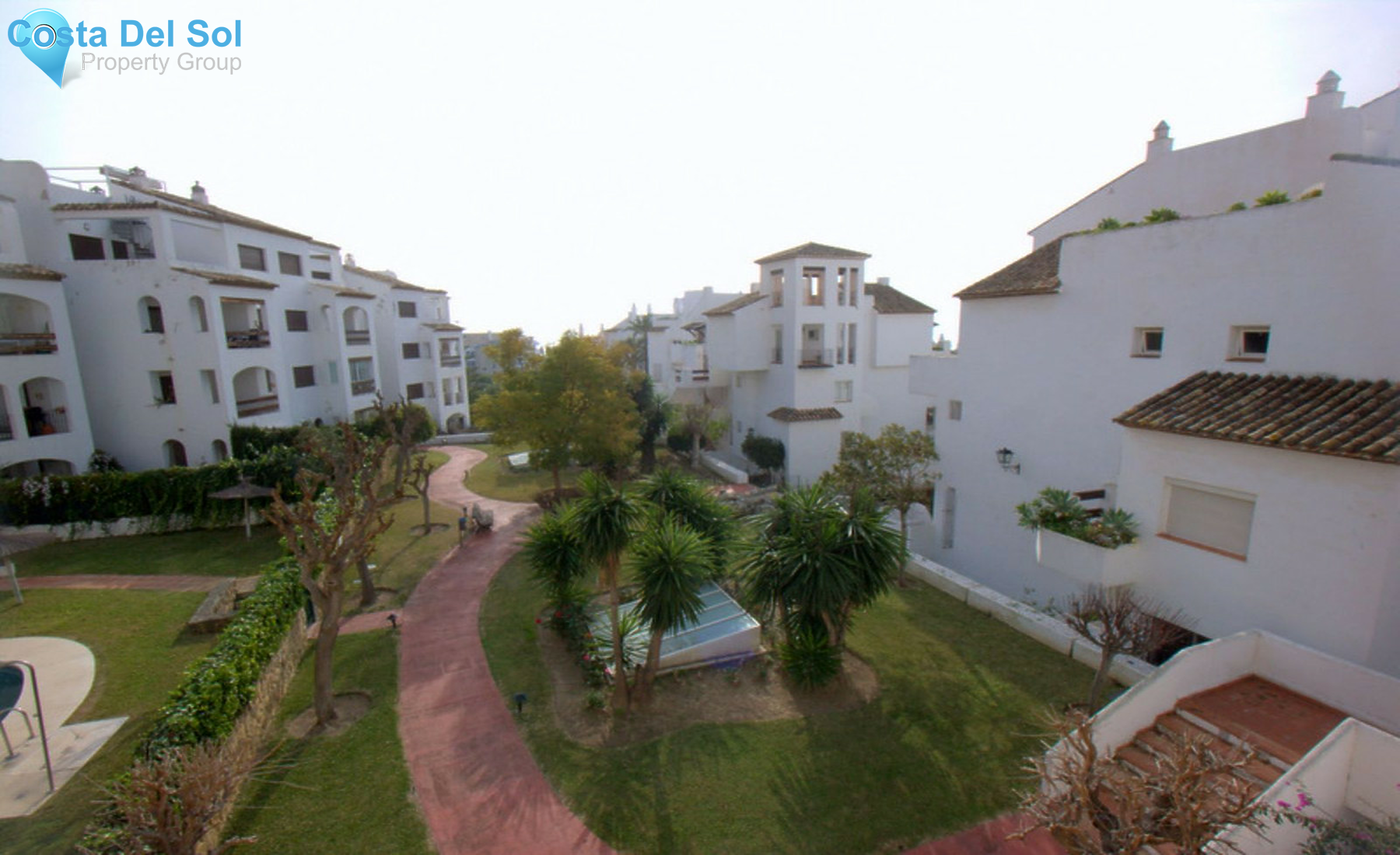Middle Floor Apartment in La Duquesa-1275998